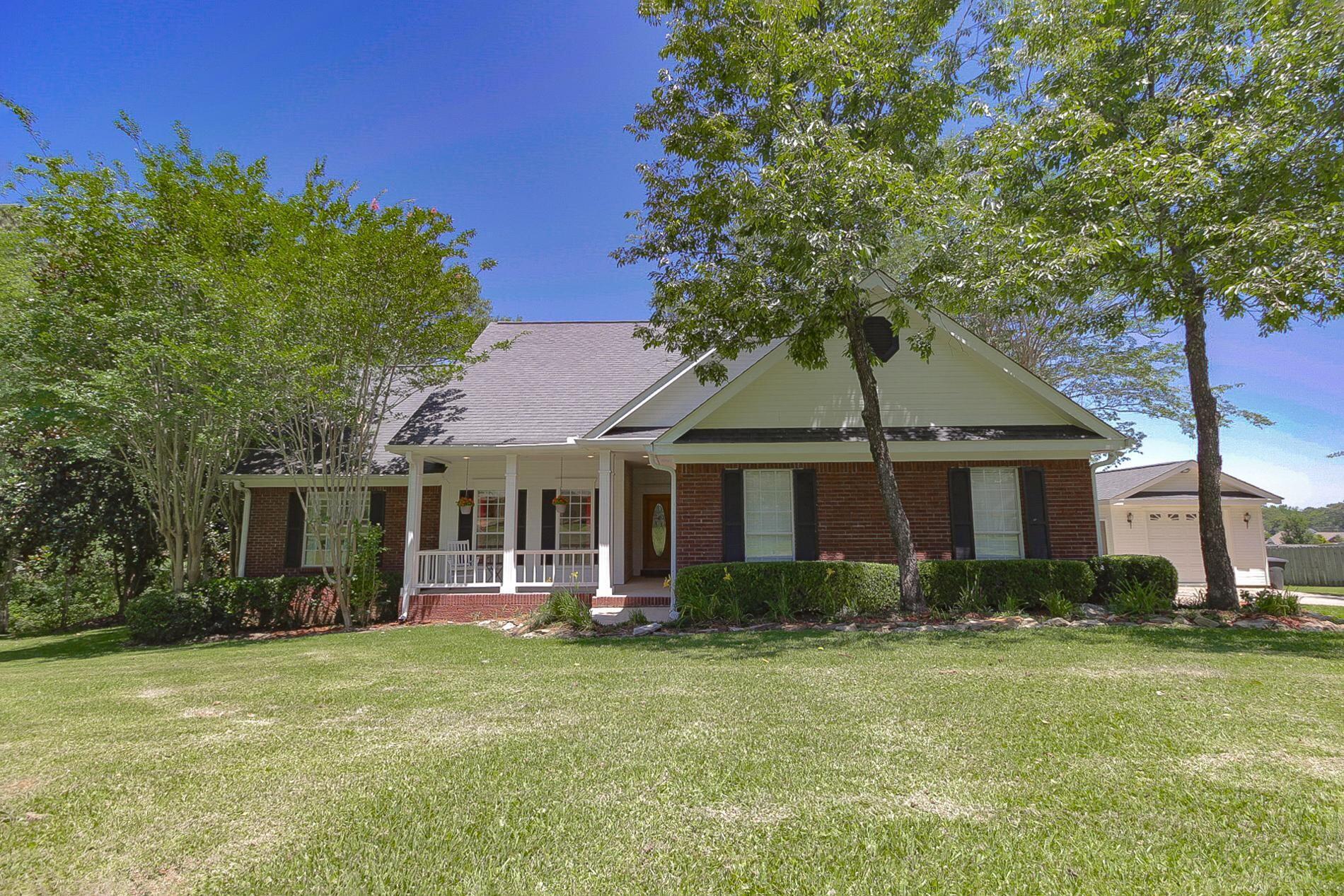 Property Photo: 24 Woodridge MS 39475
