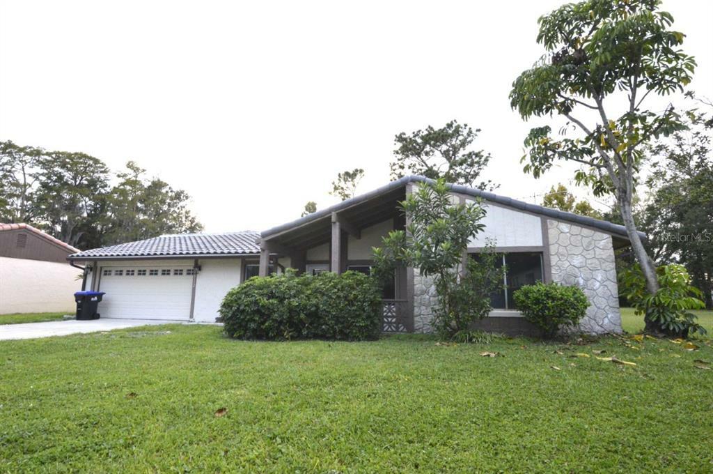 Property Photo:  10112 Donhill Court  FL 32821 