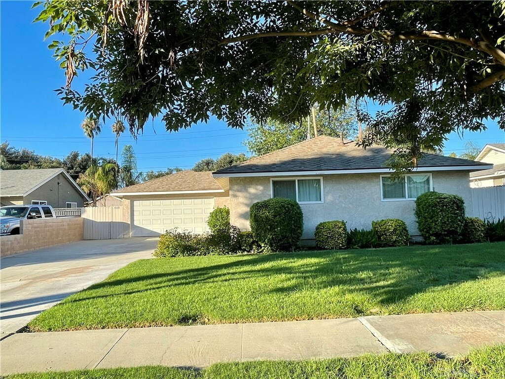 Property Photo:  4496 Toyon Road  CA 92504 