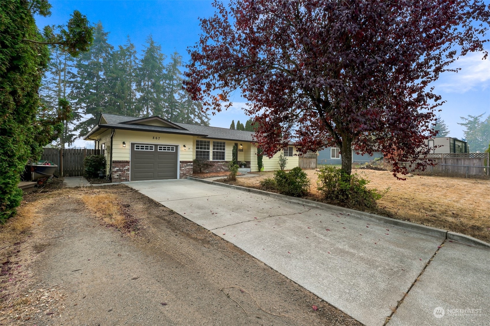 Property Photo:  867 Parklyn Way  WA 98248 