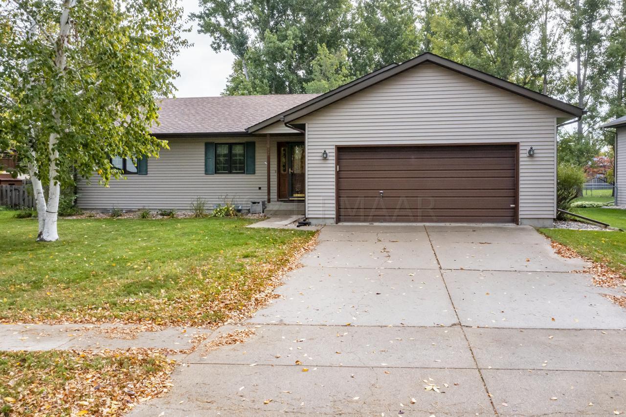 Property Photo: 1832 Park Boulevard S ND 58103