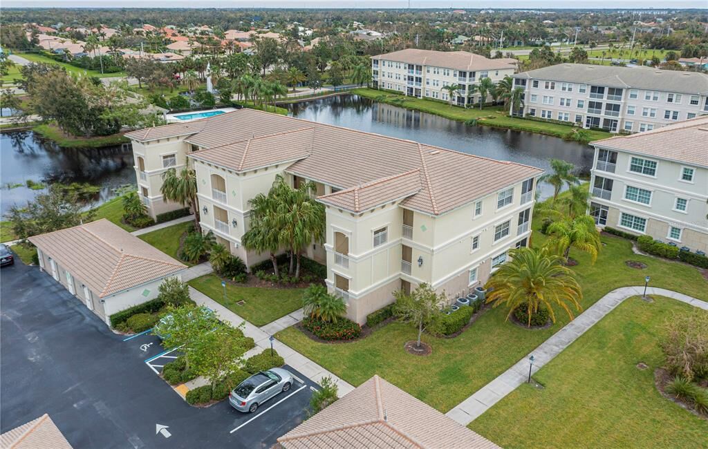 Property Photo:  400 San Lino Circle 434  FL 34292 