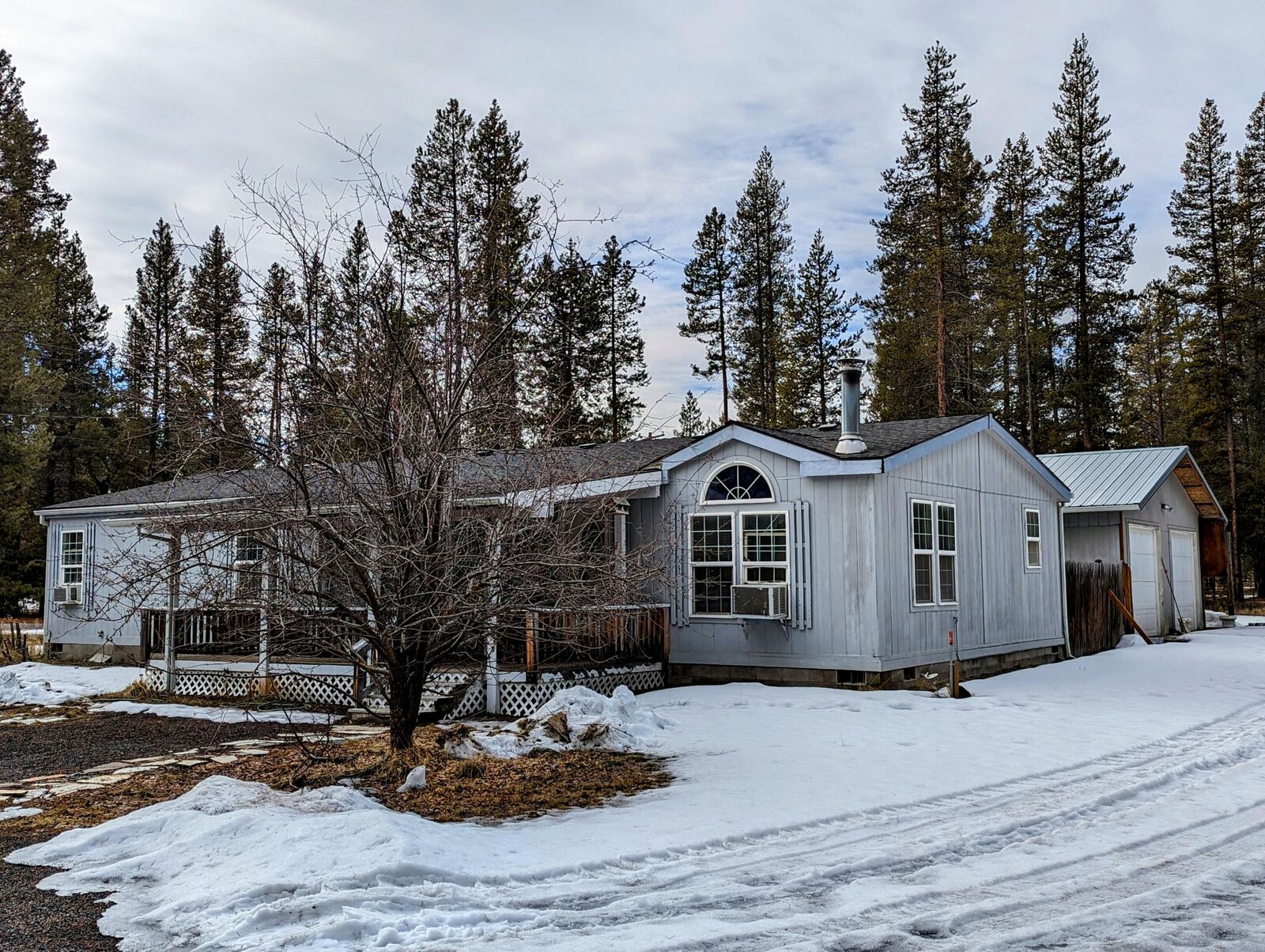 Property Photo:  52911 Day Road  OR 97739 