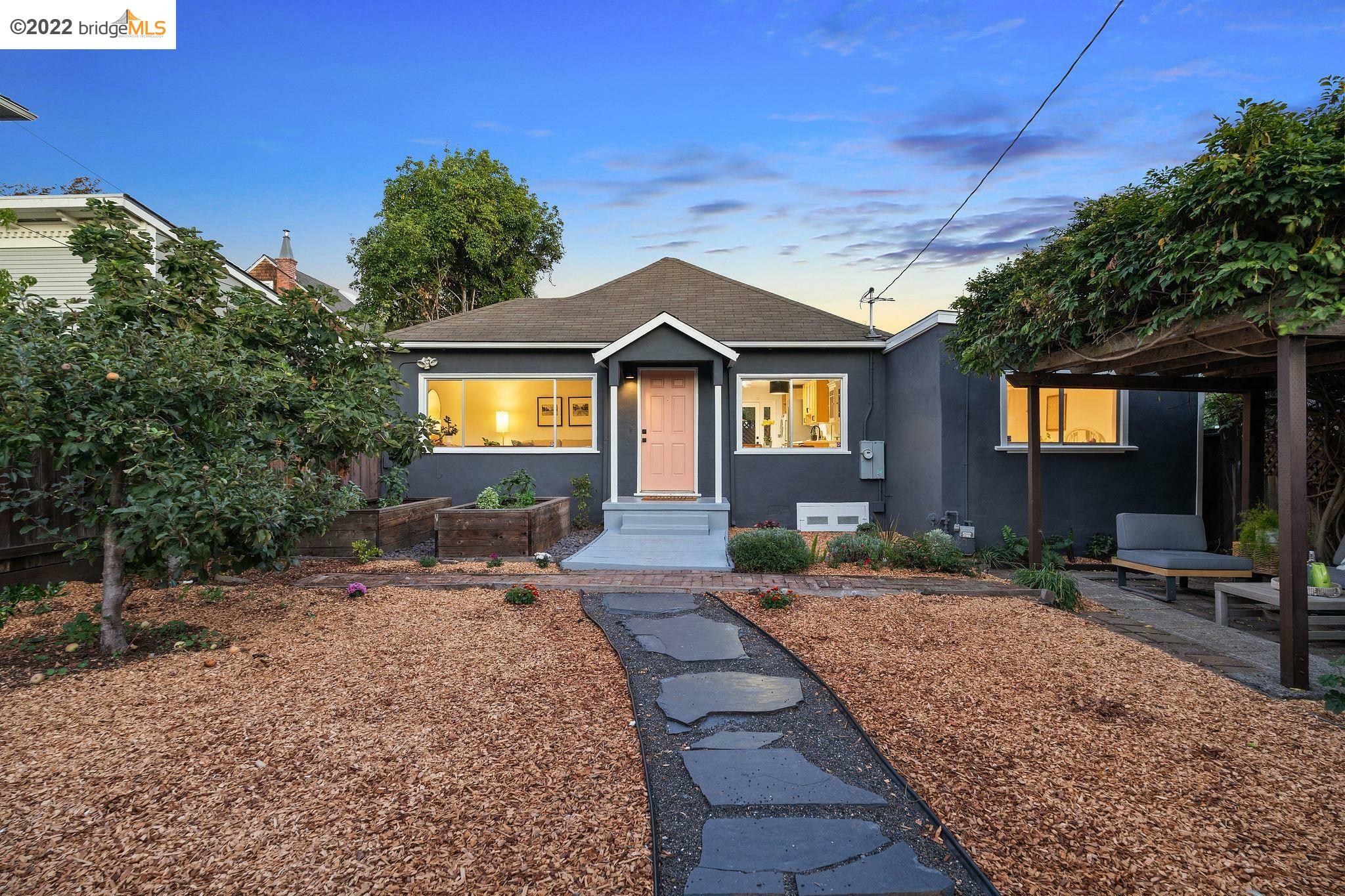 Property Photo:  4828 Webster St  CA 94609 