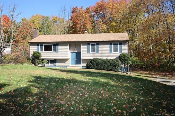 3 Webster Place  Newtown CT 06470 photo