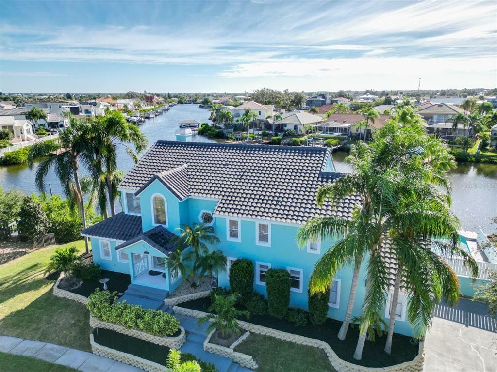 Property Photo:  912 Symphony Isles Boulevard  FL 33572 