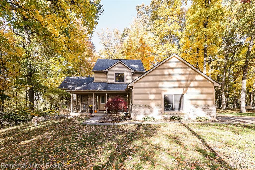 11697 Sandy Bottom  South Lyon MI 48178 9357 photo