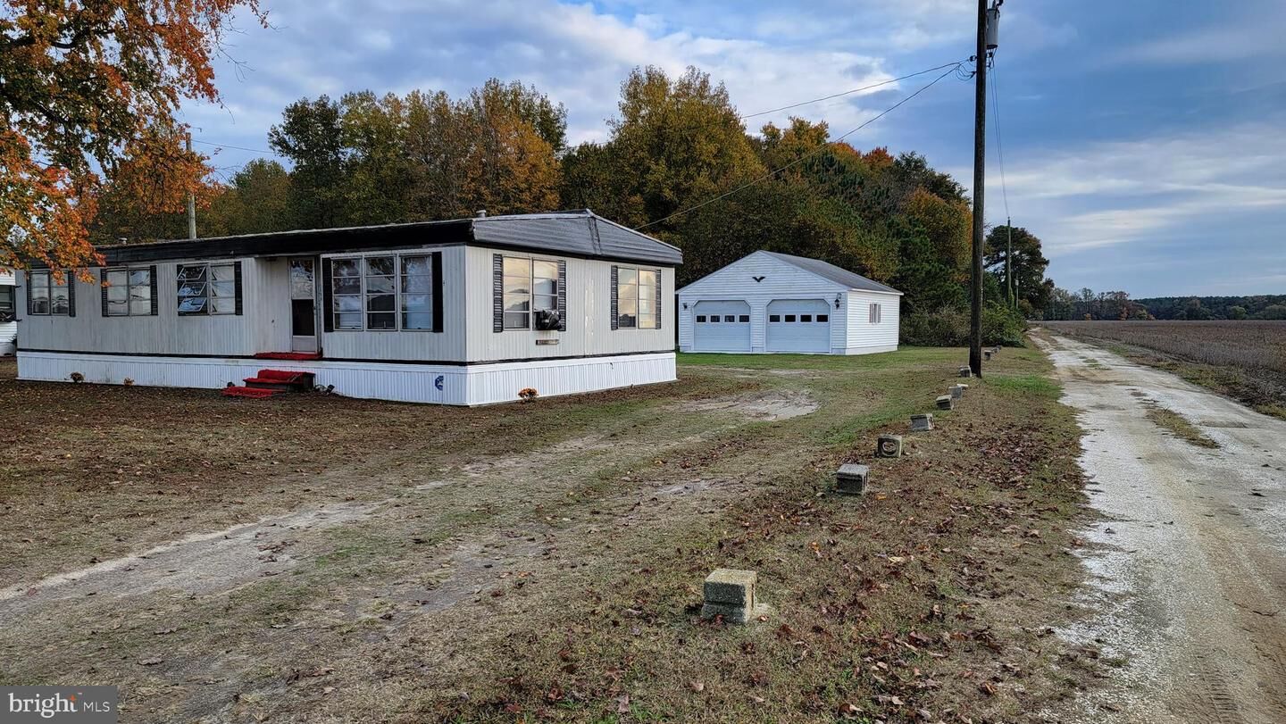 Property Photo:  3580 E Cross Road  DE 19940 