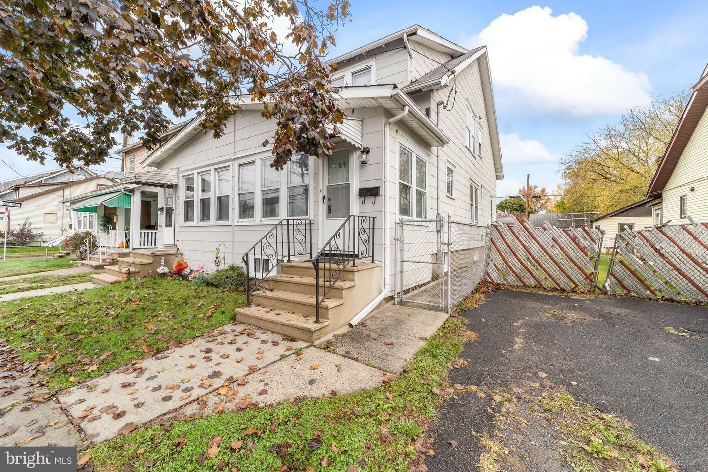 Property Photo:  878 S Olden Avenue  NJ 08610 