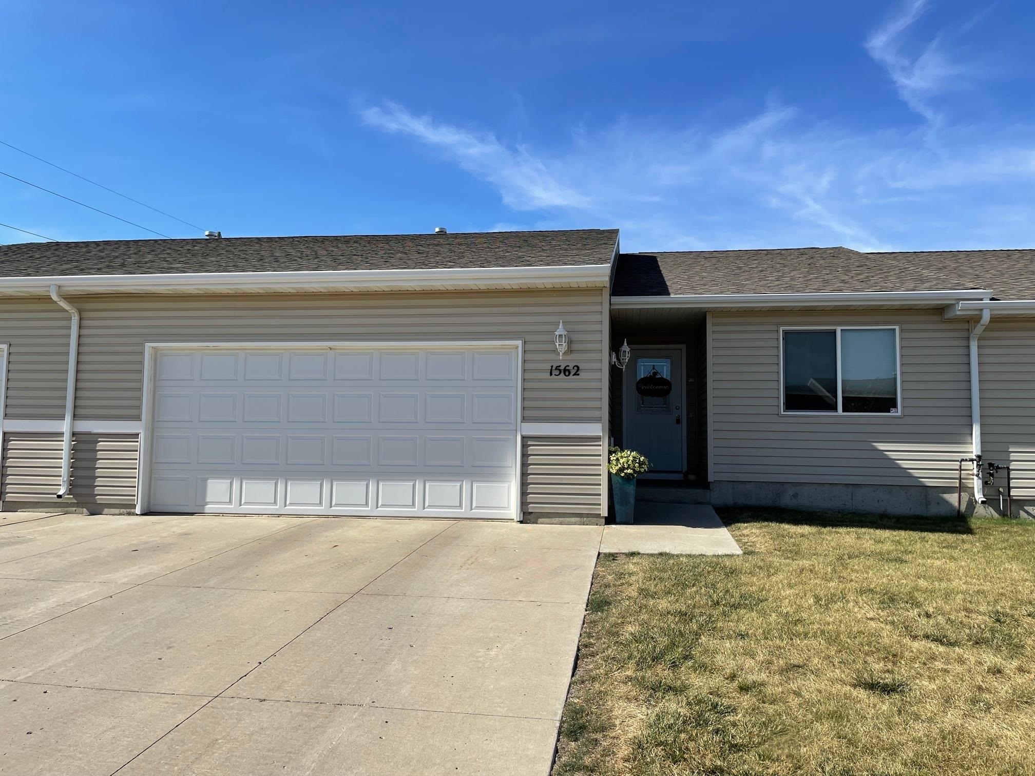 Property Photo: 1562 35th Ave SE ND 58701