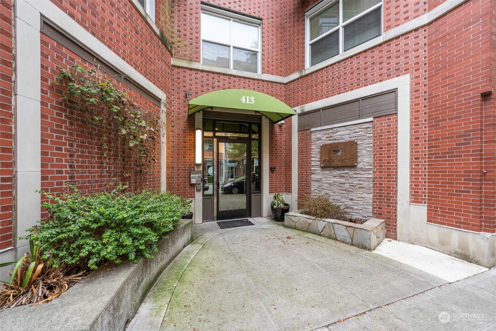 Property Photo: 413 NE 70th Street 415 WA 98115