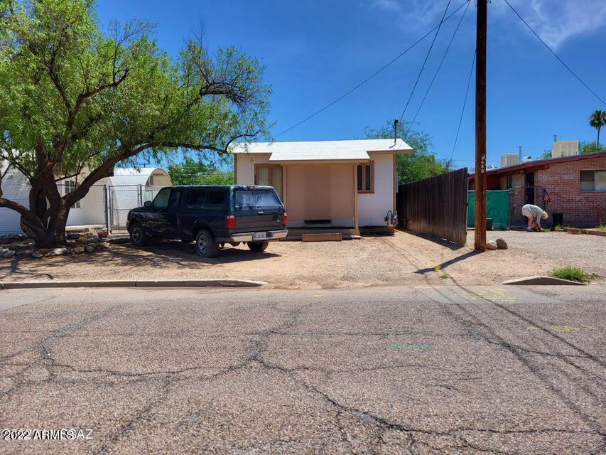 Property Photo: 4102 E Monte Vista Drive AZ 85712