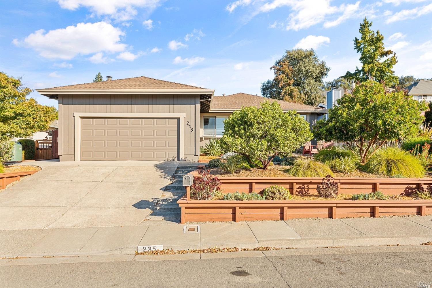 235 Pheasant Drive  Healdsburg CA 95448 photo
