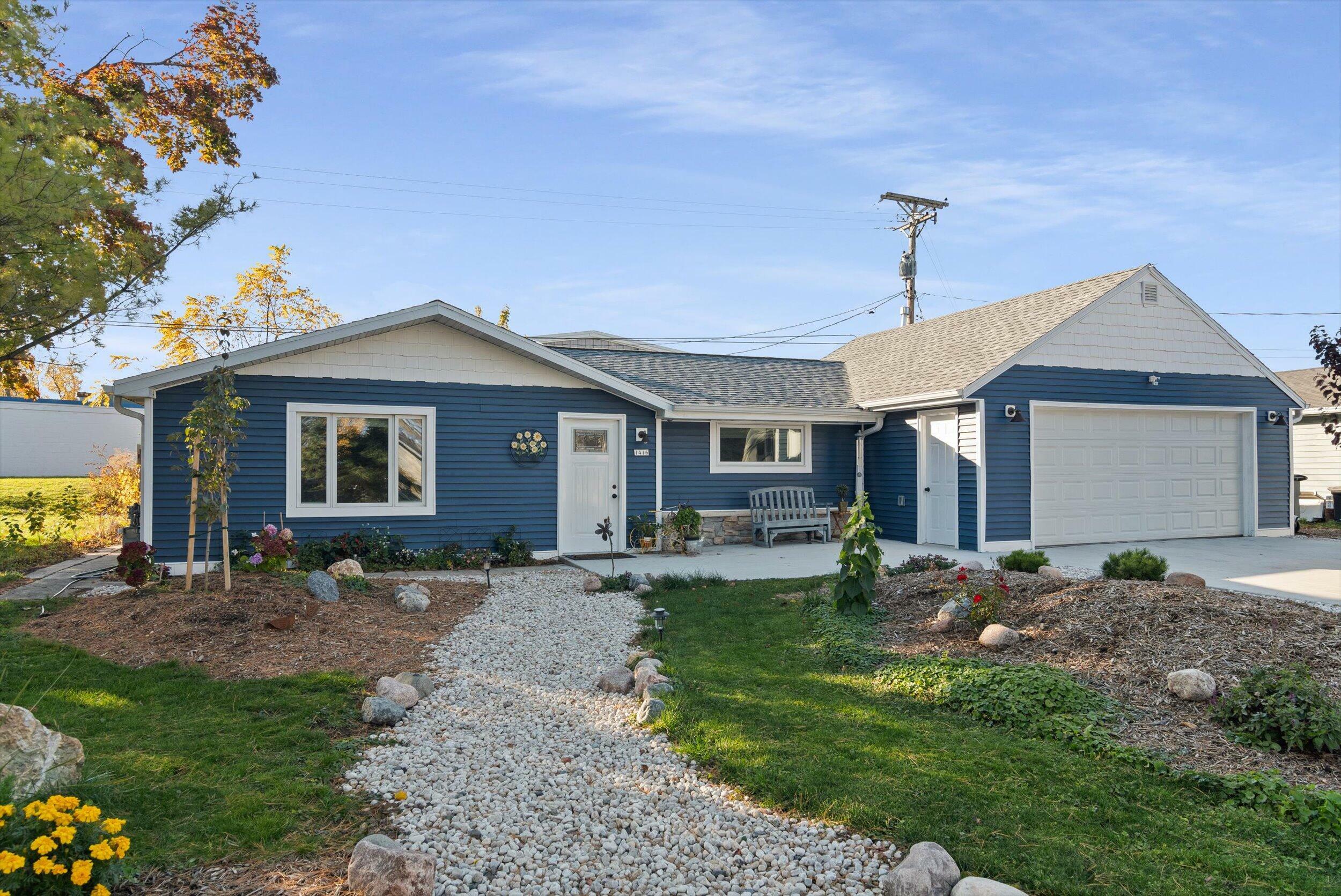 Property Photo: 1416 N 28th St WI 53081