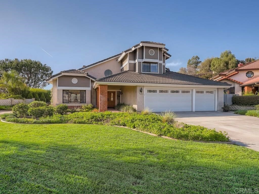 Property Photo:  1627 Fuerte Bluff Drive  CA 92019 