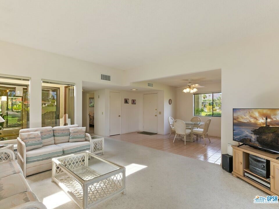 Property Photo:  694 N Majorca Circle  CA 92262 