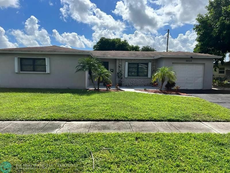 Property Photo: 5020 NW 16th Ct FL 33313