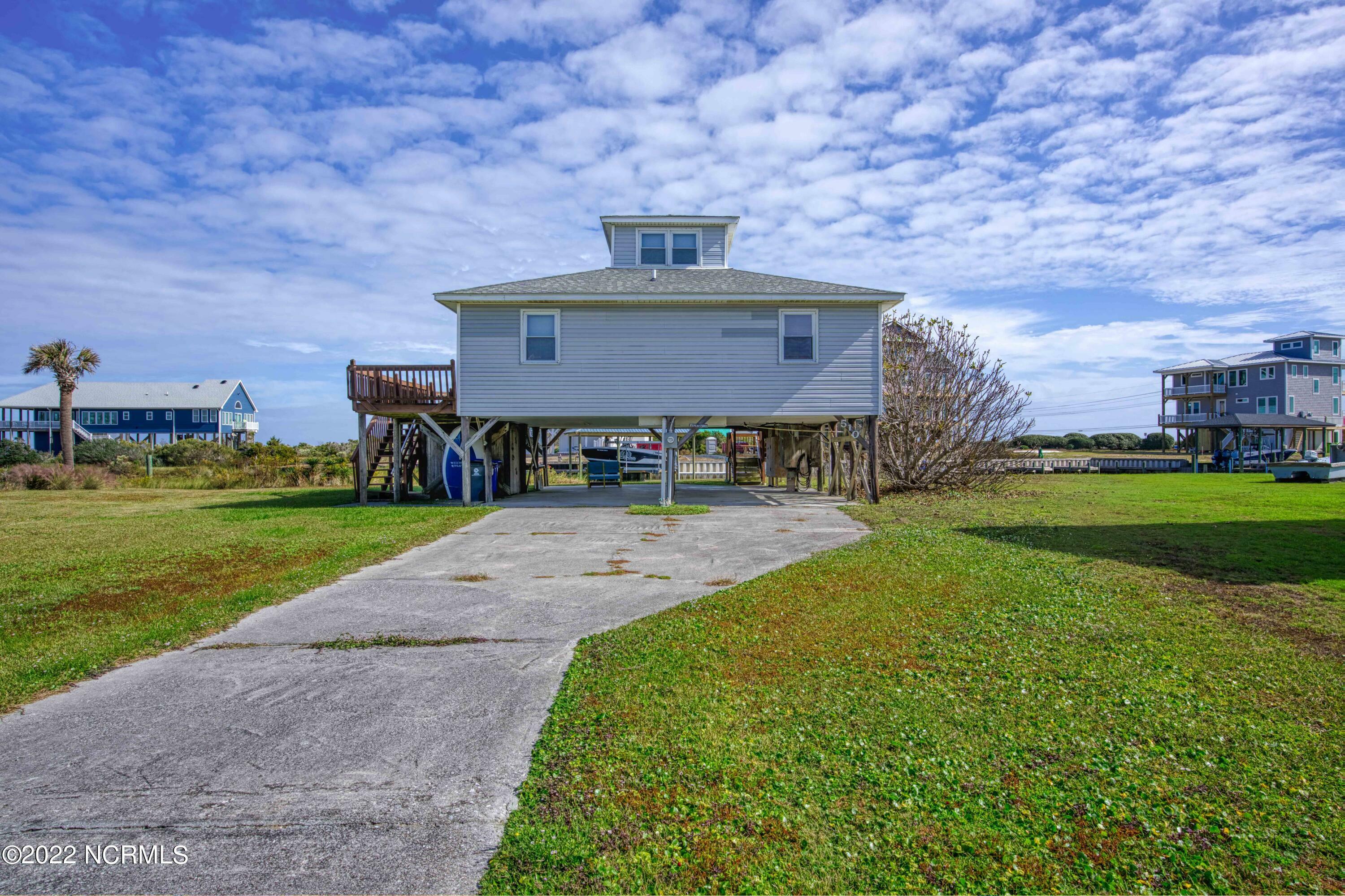 Property Photo:  510 Trade Winds Drive N  NC 28460 