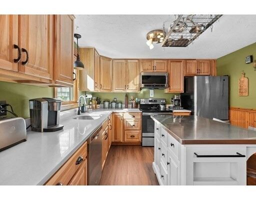 Property Photo:  31 Warwick Way  MA 02649 