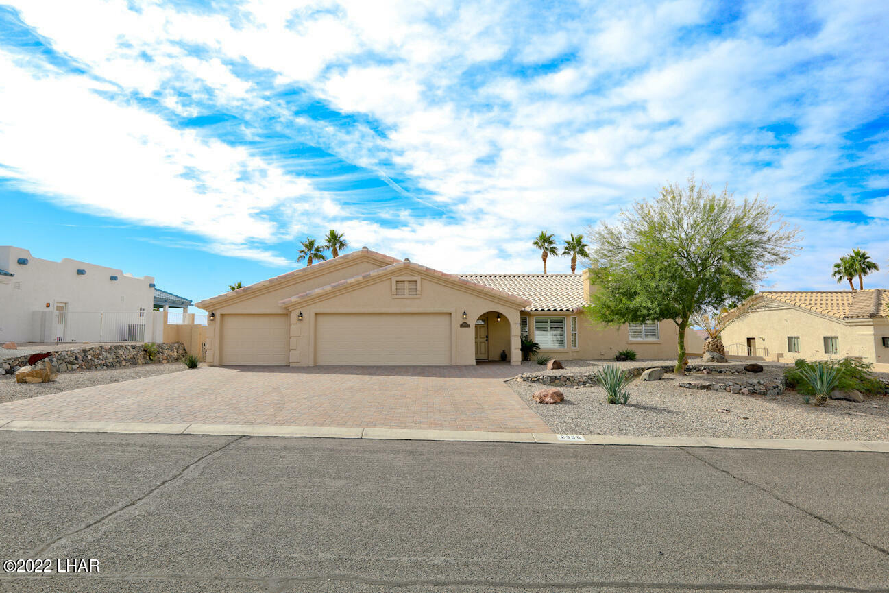 2338 E Kingsbury Dr  Lake Havasu City AZ 86404 photo