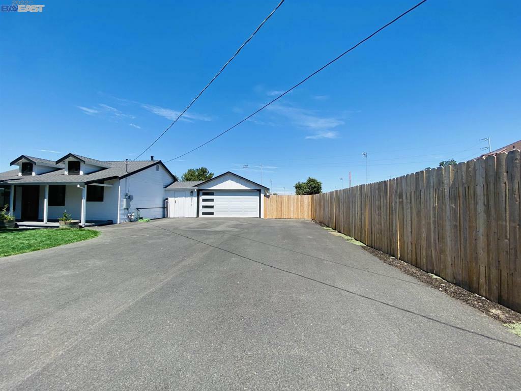 Property Photo:  2875 Lane Dr  CA 94518 