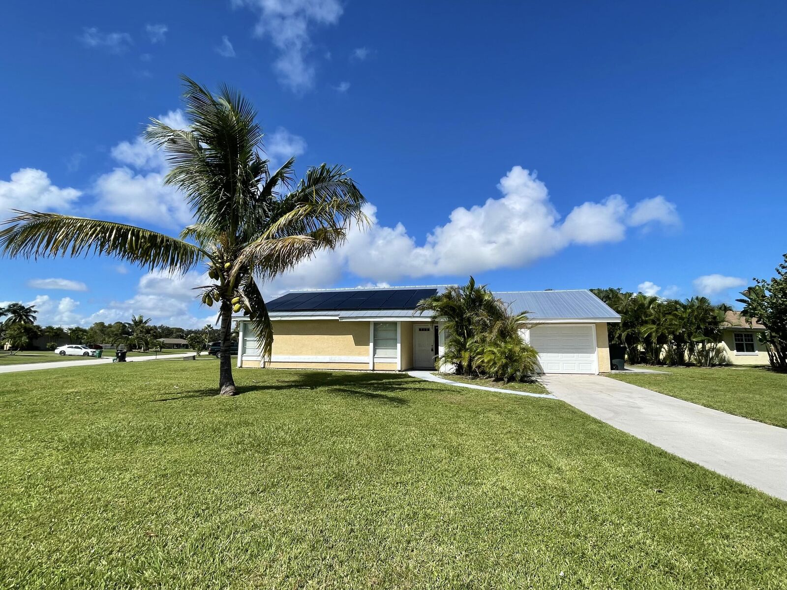 Property Photo:  1857 SE Wexford Court  FL 34952 