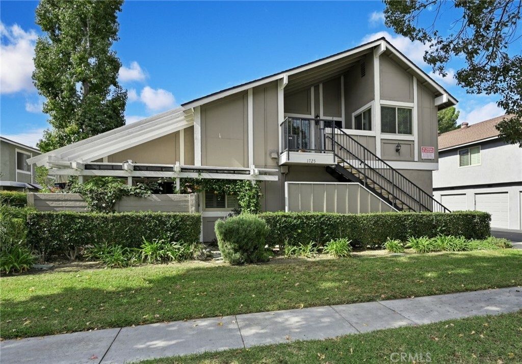 Property Photo:  1725 N Rainwood Circle B  CA 92807 