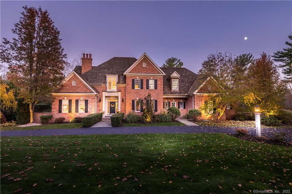 Property Photo:  16 Brocklesby  CT 06001 