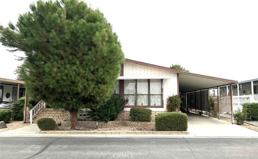 Property Photo:  1300 W Menlo Avenue 135  CA 92543 