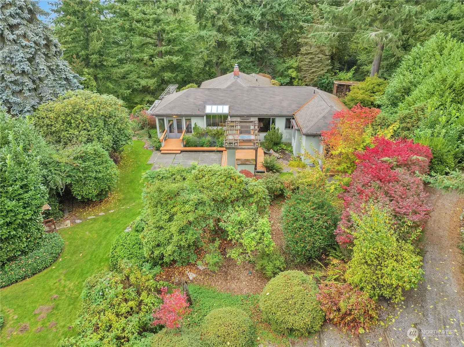 Property Photo:  5005 Glenwood Avenue  WA 98203 