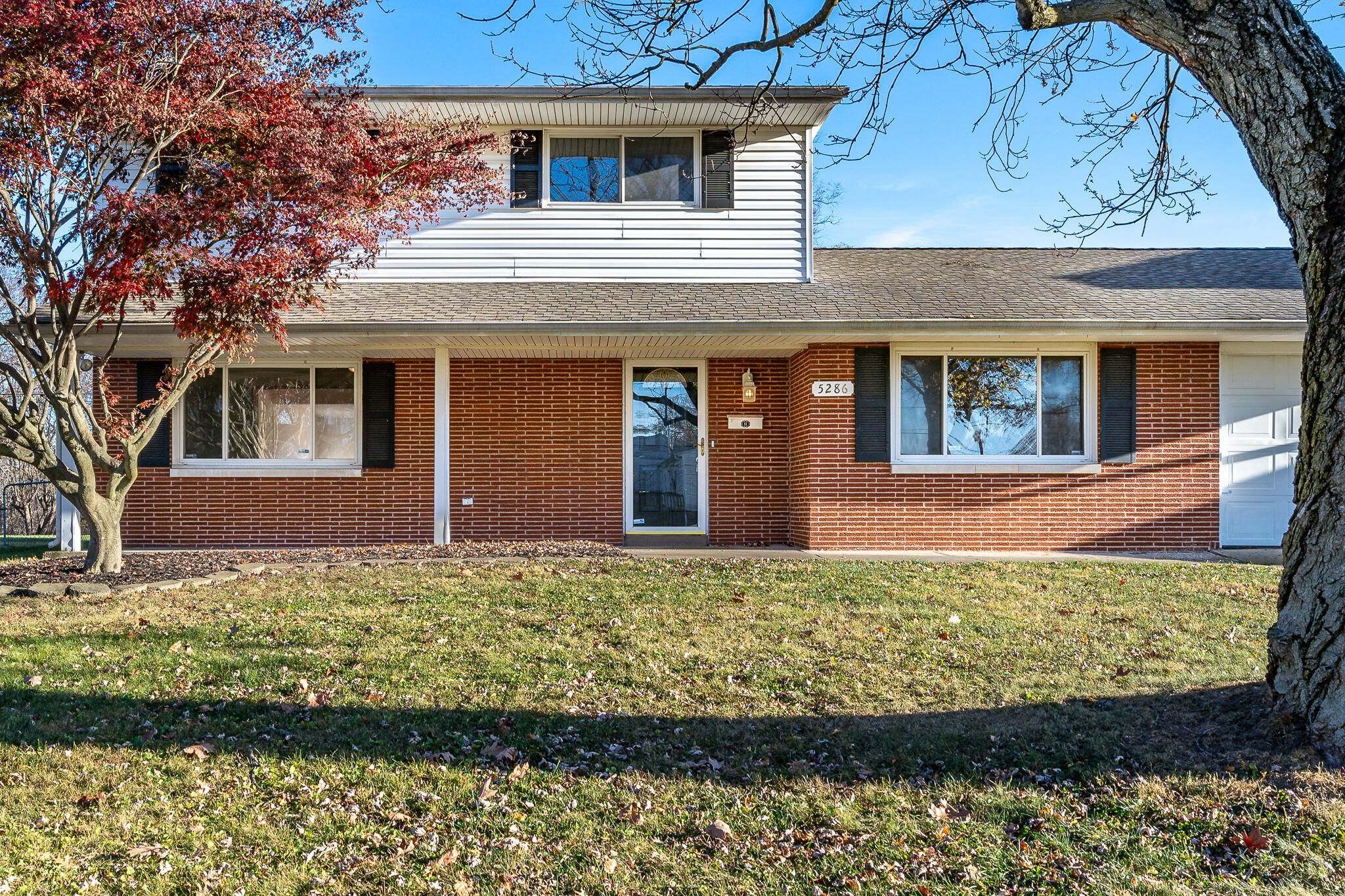 Property Photo:  5286 Edgeview Road  OH 43207 