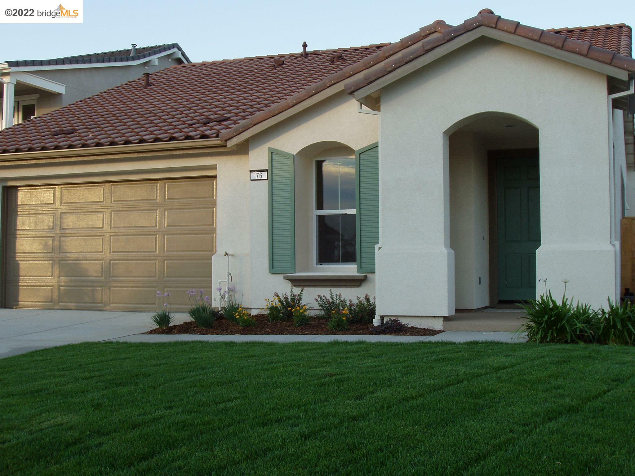 Property Photo: 76 Narcissus Ct CA 94561