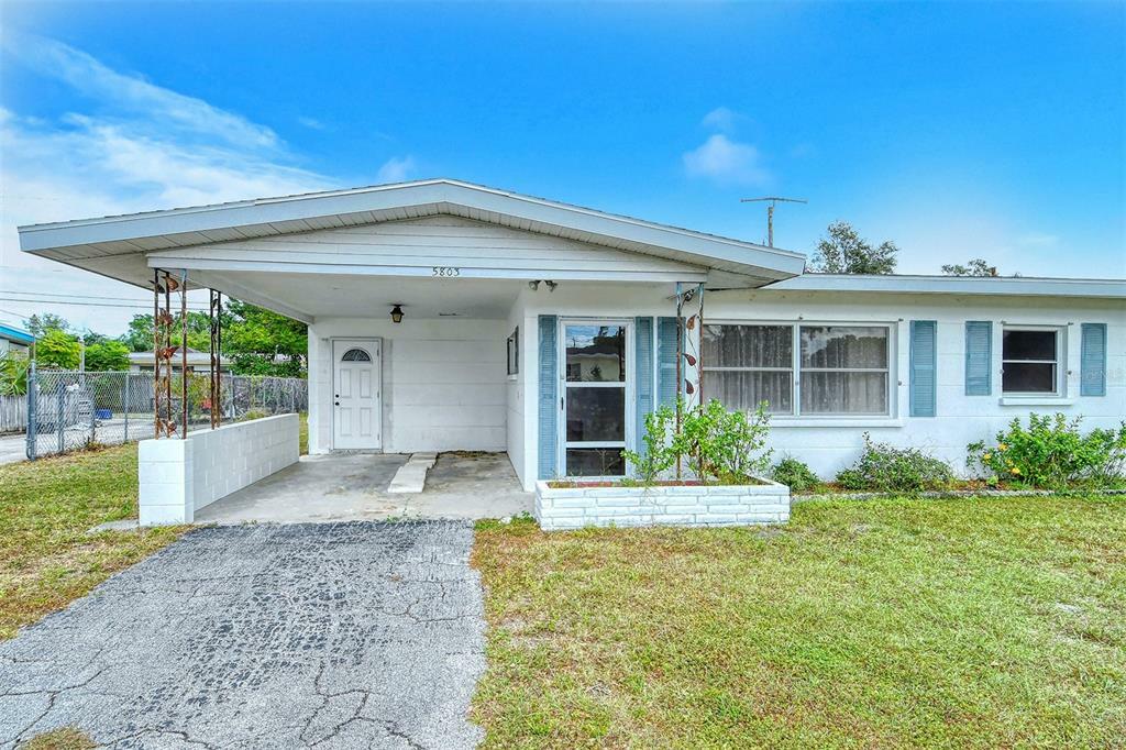 Property Photo:  5803 24th Street W  FL 34207 