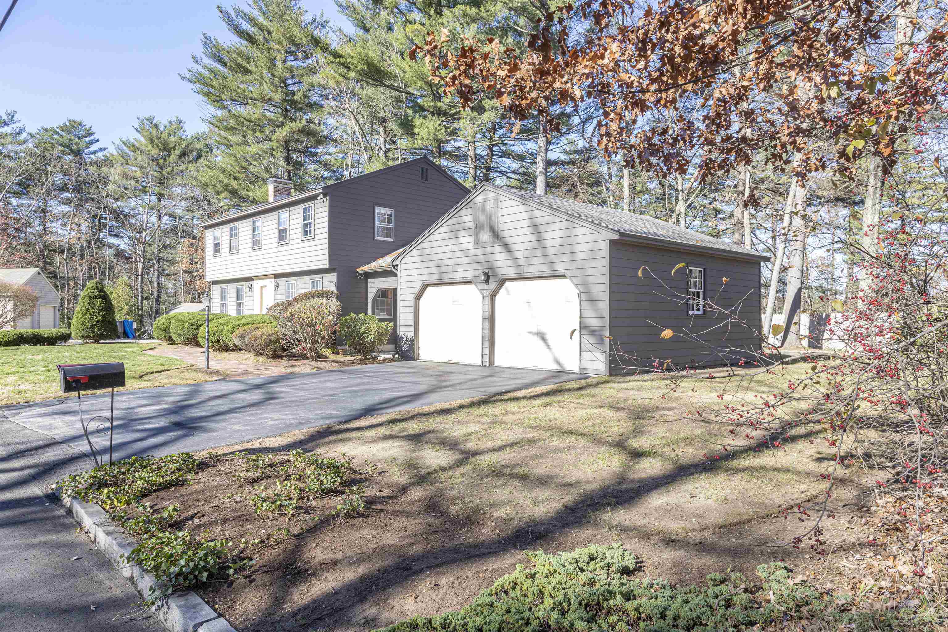 Property Photo:  27 Cabot Drive  NH 03064 