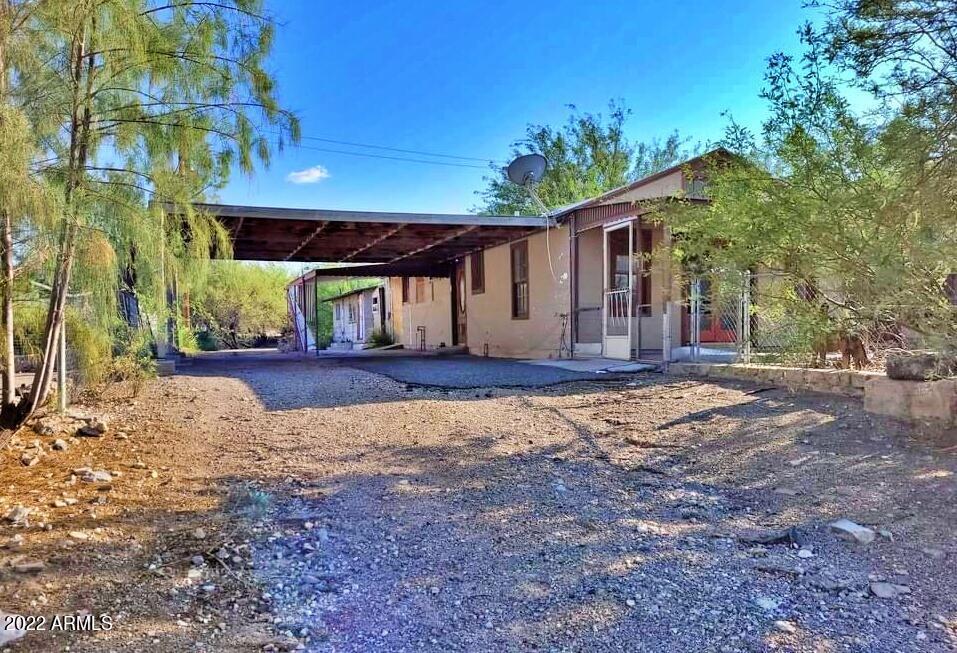 Property Photo: 711 W Morondo Avenue AZ 85321
