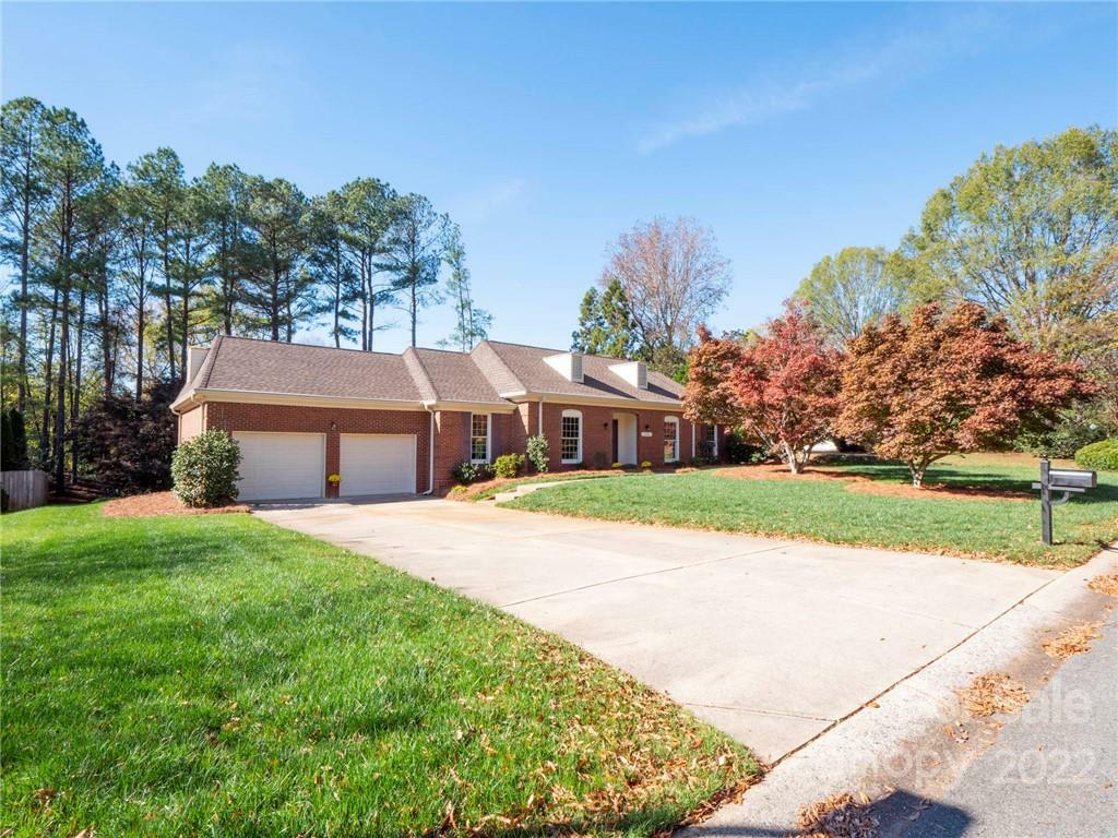 Property Photo:  112 Linville Drive  NC 28105 