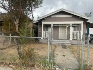 Property Photo: 1122 W 5th Street W CA 92411