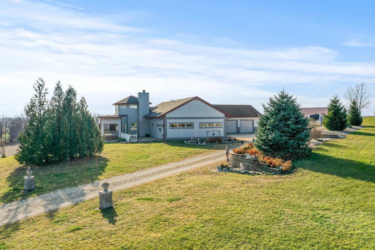 Property Photo:  2104 South Kessler Road  WI 53548 