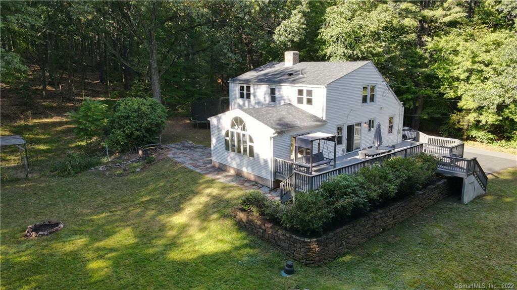 Property Photo:  2 Forest Hills Drive  CT 06001 