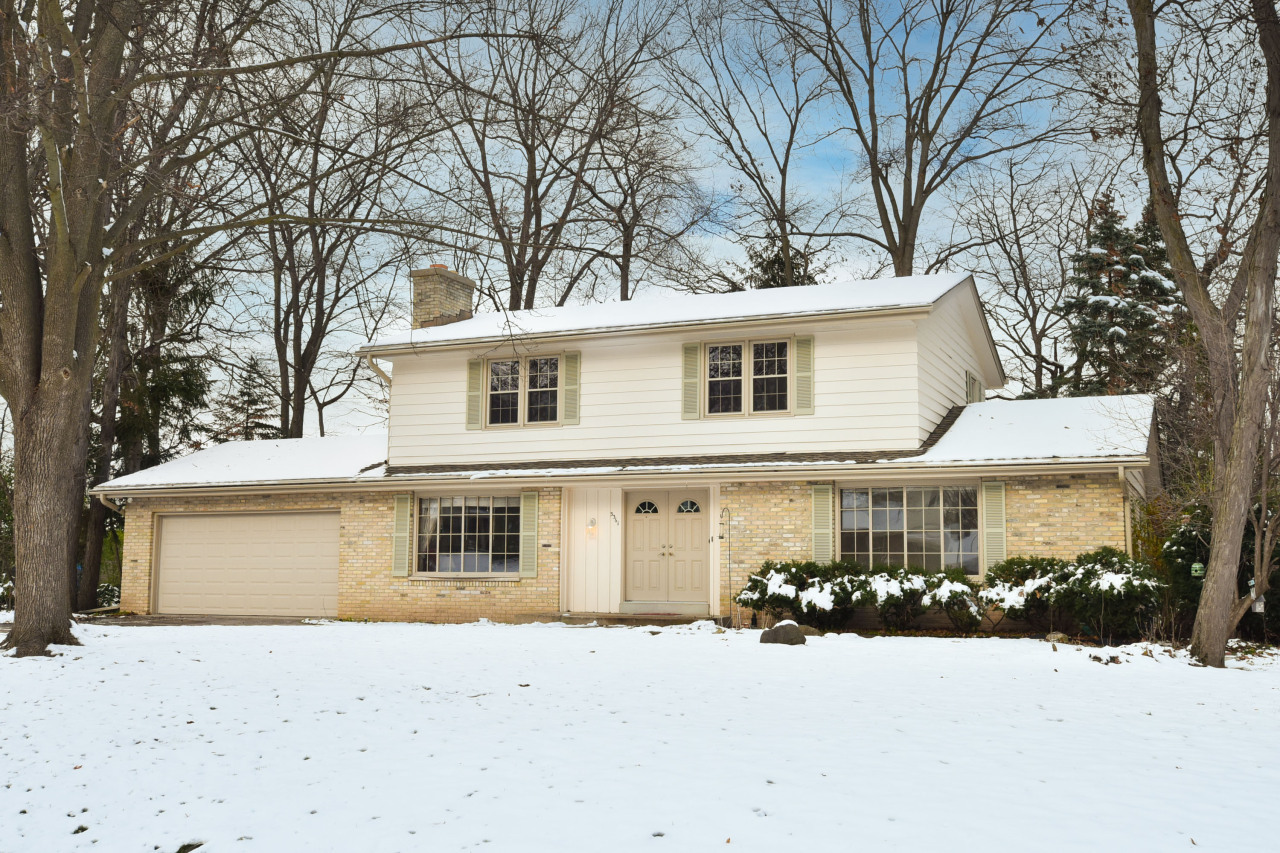 Property Photo:  3361 S Russel Ct  WI 53151 