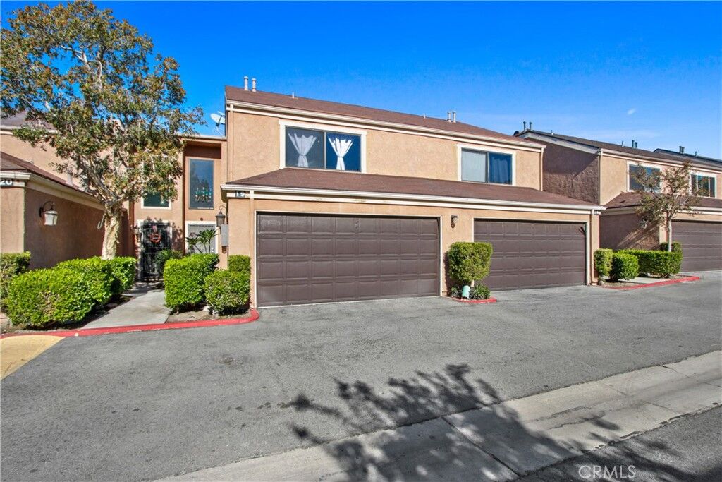 Property Photo:  543 E Arrow 19  CA 91702 