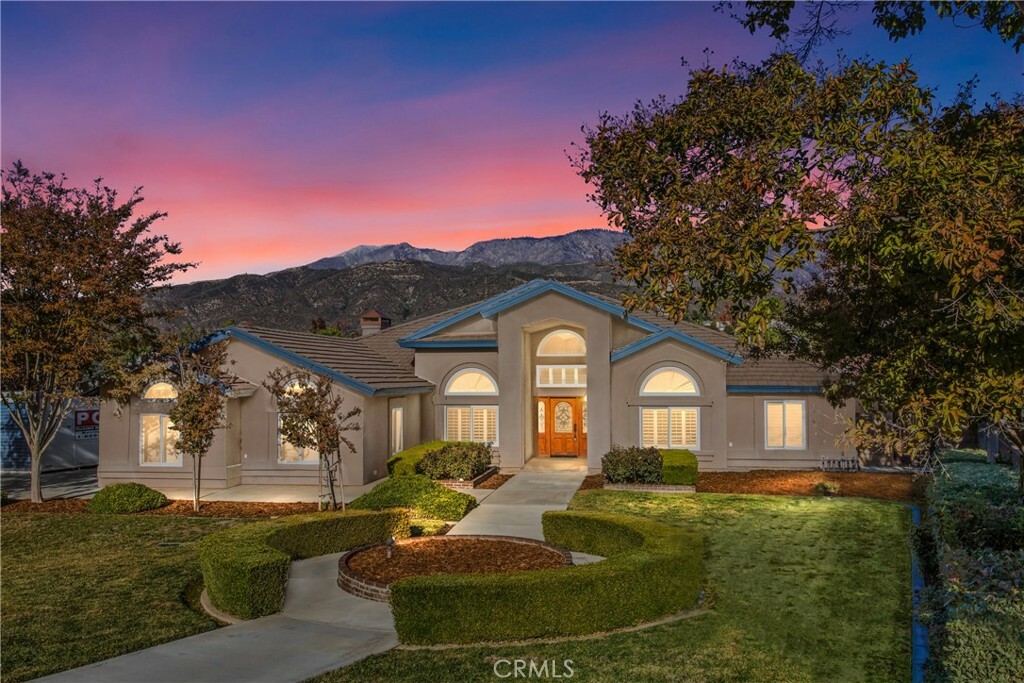 Property Photo: 13720 Meadow View Lane CA 92399