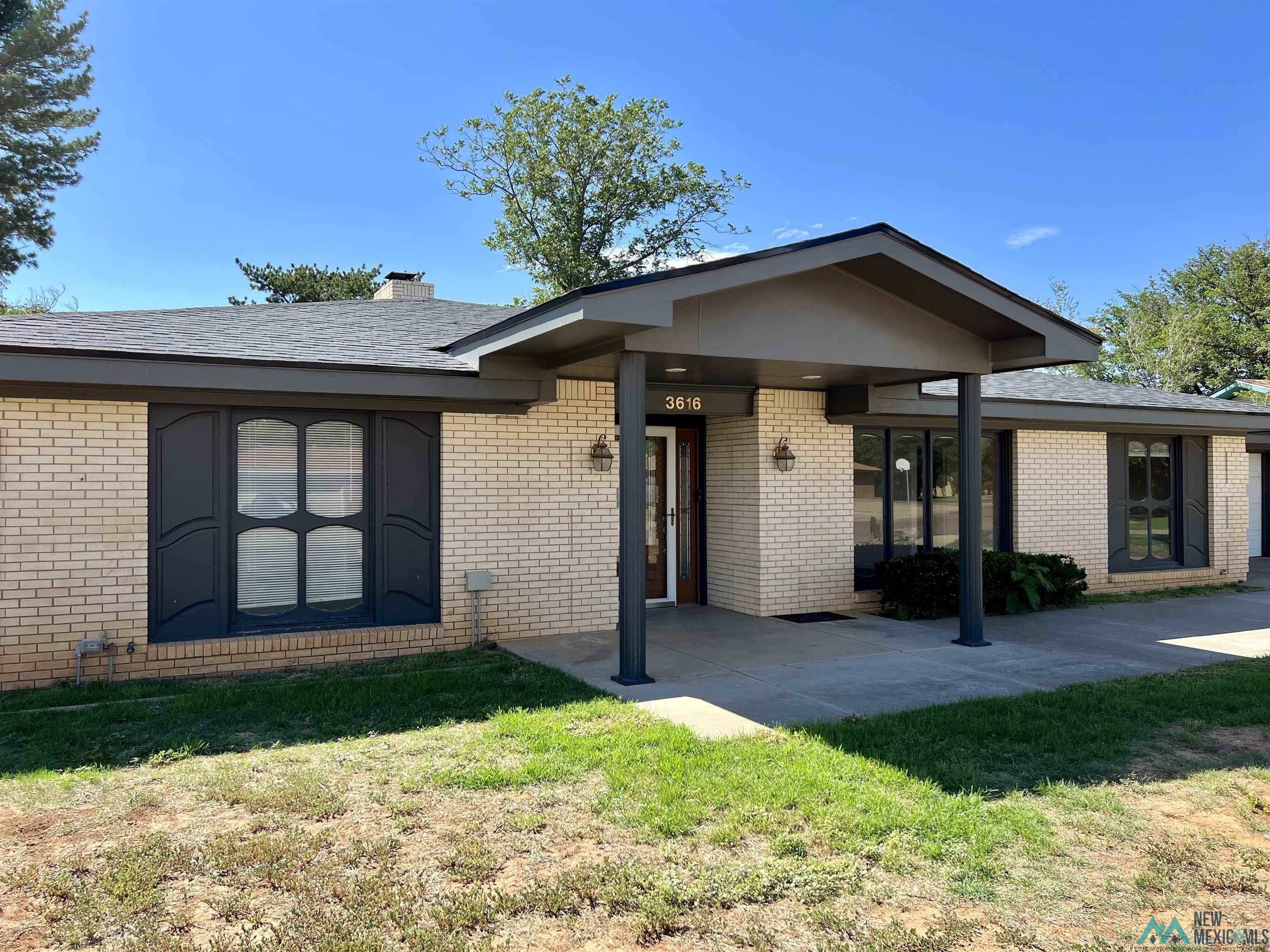 Property Photo: 3616 Earlmont Lane NM 88101