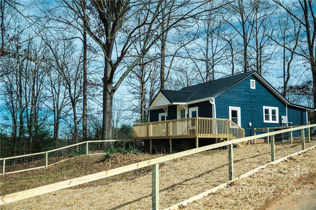 Property Photo: 134 Williams Way NC 28655