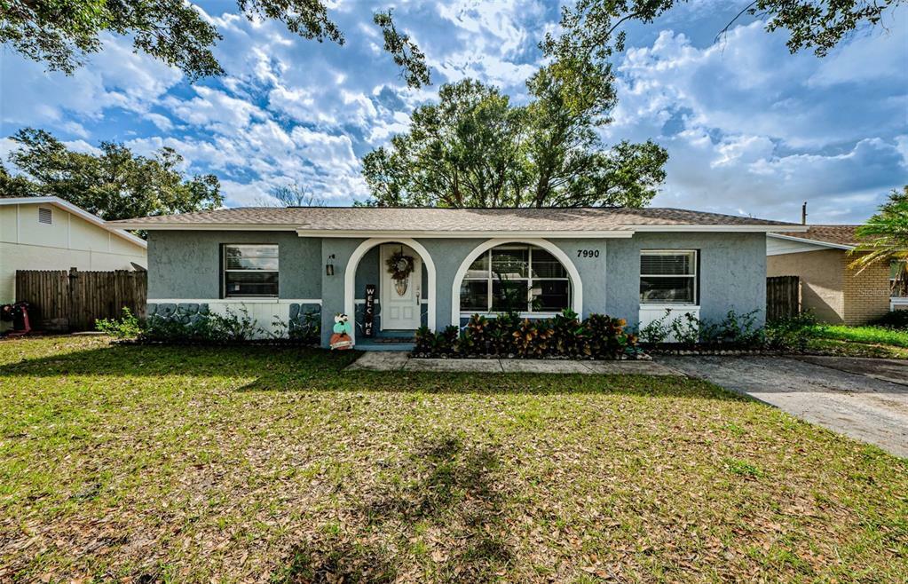 Property Photo:  7990 Aberdeen Circle  FL 33773 