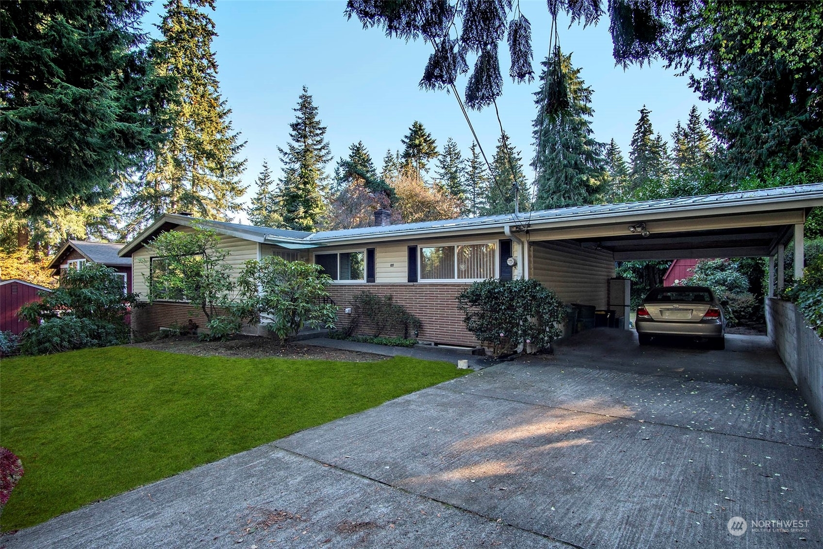 Property Photo: 831 NE 128th Street WA 98125