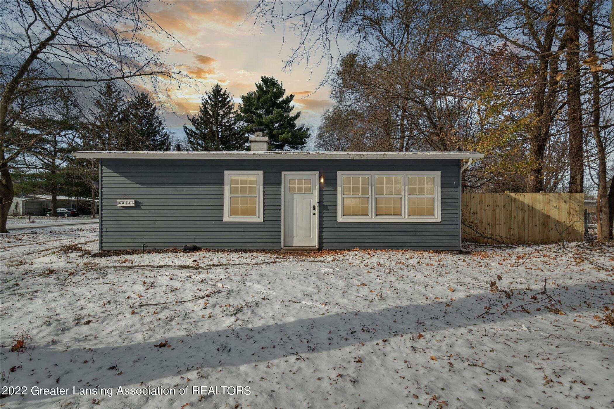 Property Photo:  6424 Sidney Street  MI 48116 