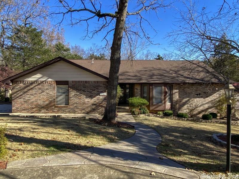 Property Photo: 901 Par Drive AR 72653