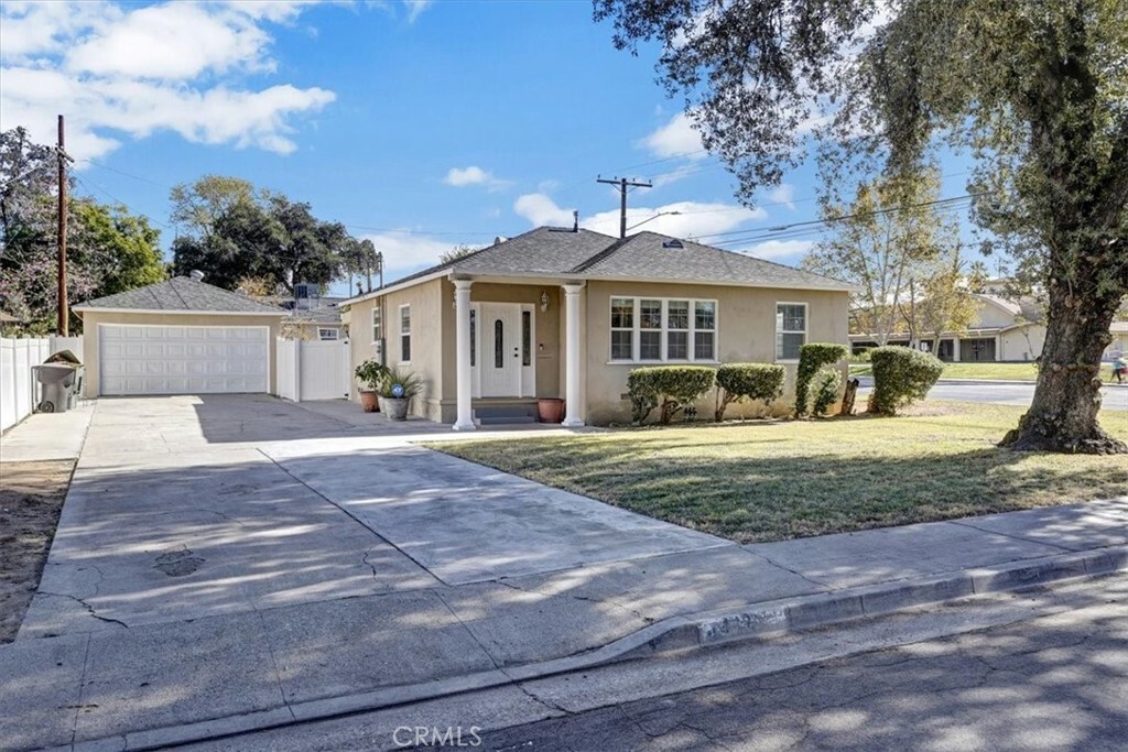 Property Photo:  4486 Douglass Avenue  CA 92507 