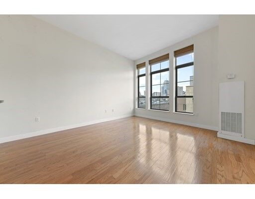 Property Photo:  15 Waltham St B602  MA 02118 